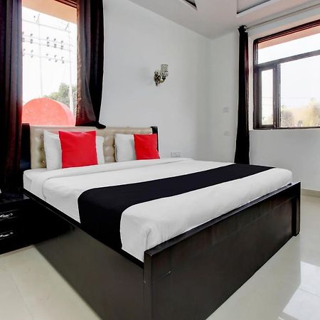 Elegance Resort Mathura Ngoại thất bức ảnh