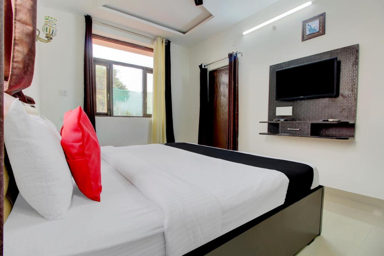 Elegance Resort Mathura Ngoại thất bức ảnh