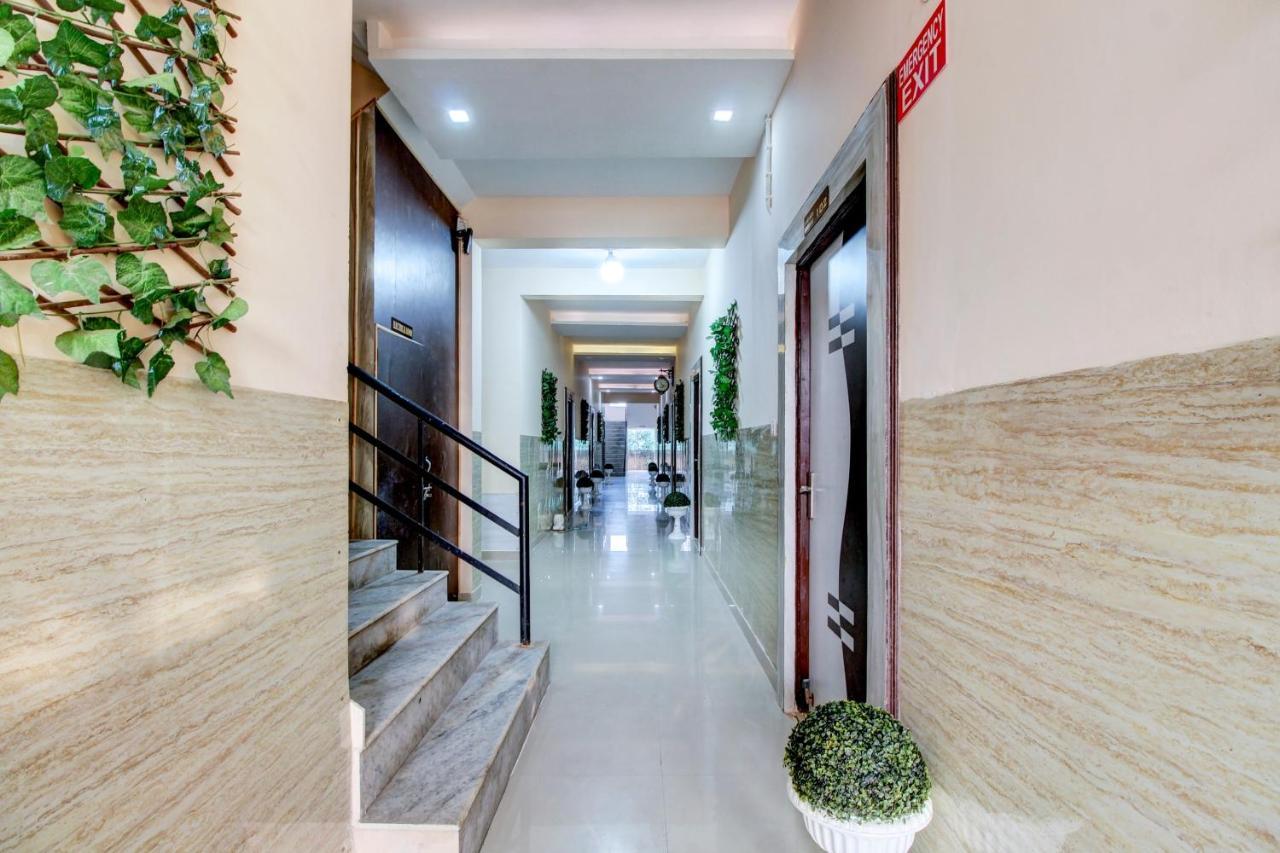 Elegance Resort Mathura Ngoại thất bức ảnh